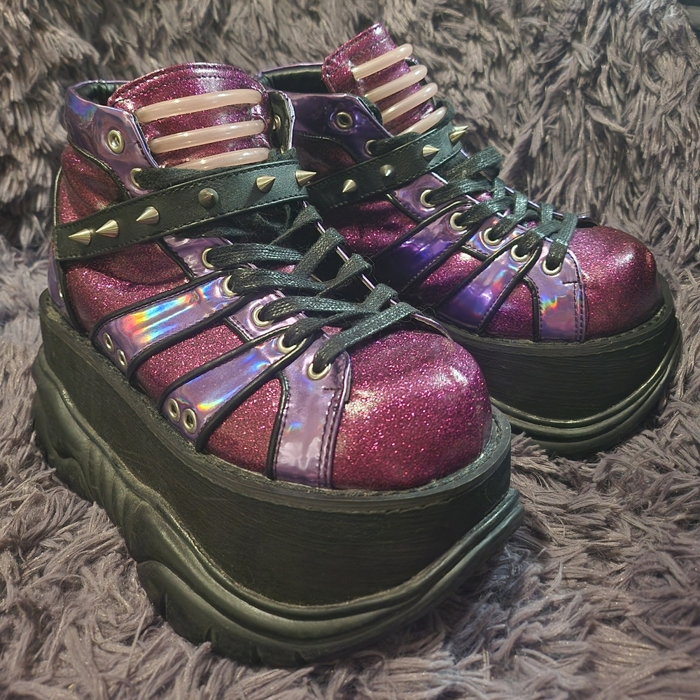 Demonia  Neptune 100 US Women Size 5 - Purple